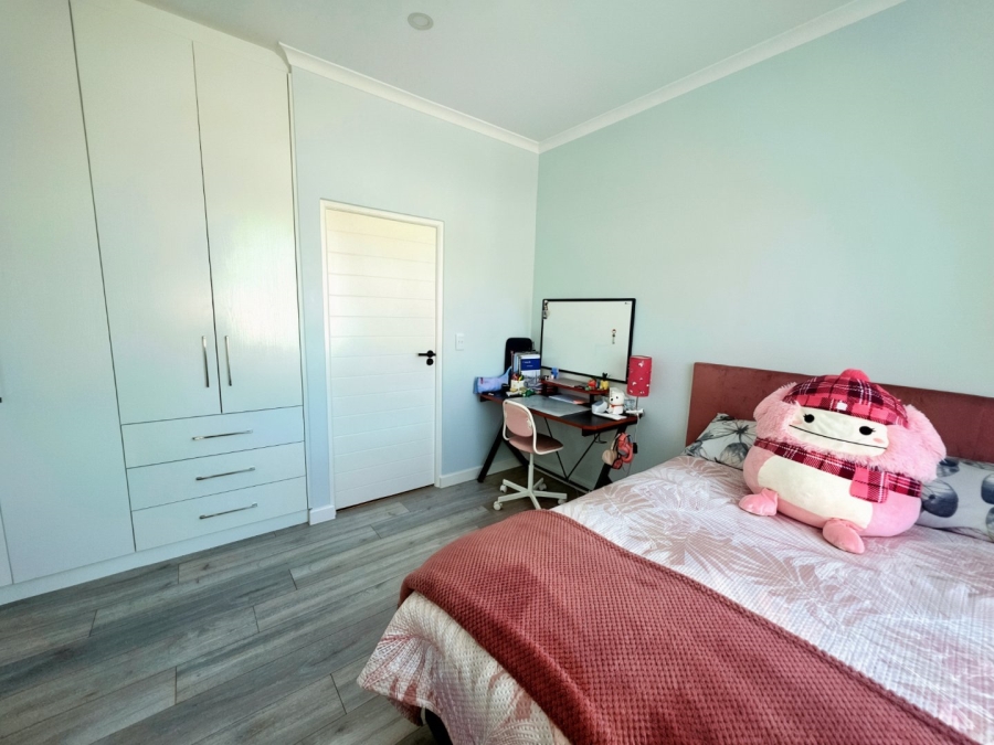 4 Bedroom Property for Sale in Sandown Western Cape